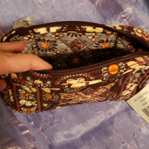 Vera Bradley Handbags - NewVera Bradley mini cloth n chain Canyon Bag